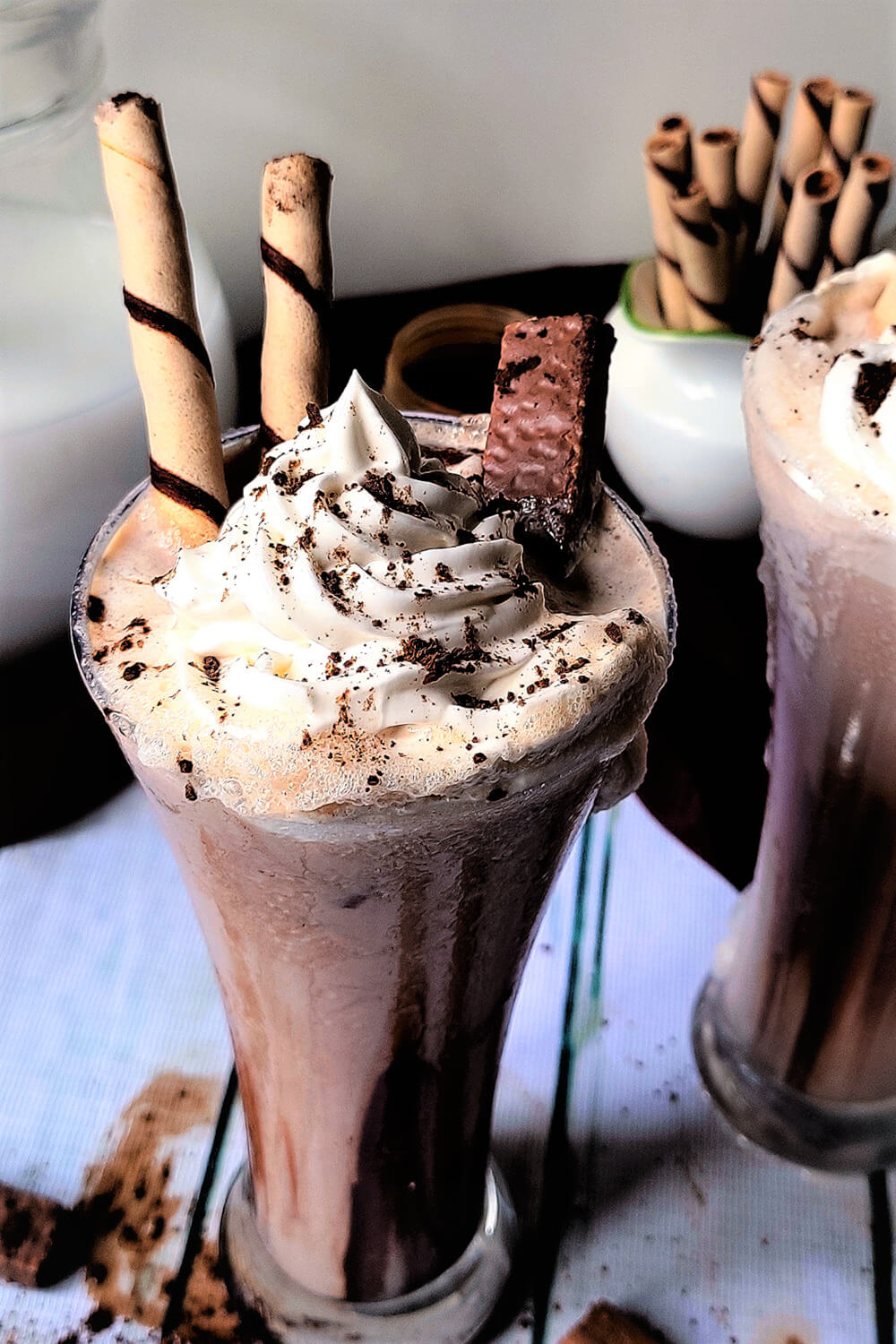 The Best Chocolate Milkshake Recipe in Just 2 Minutes