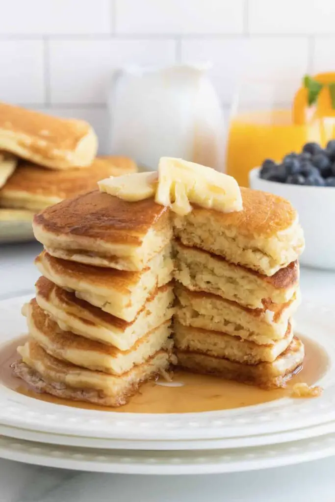 best pancake recipes - classic buttermilk pancakes