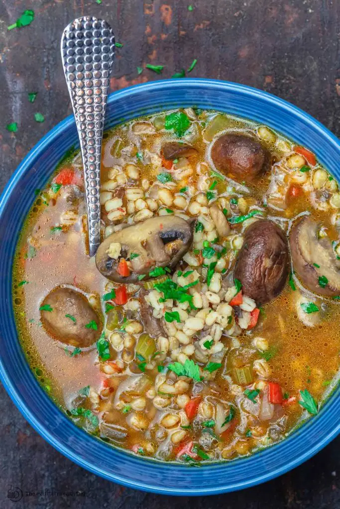 Simple Mushroom Barley Soup