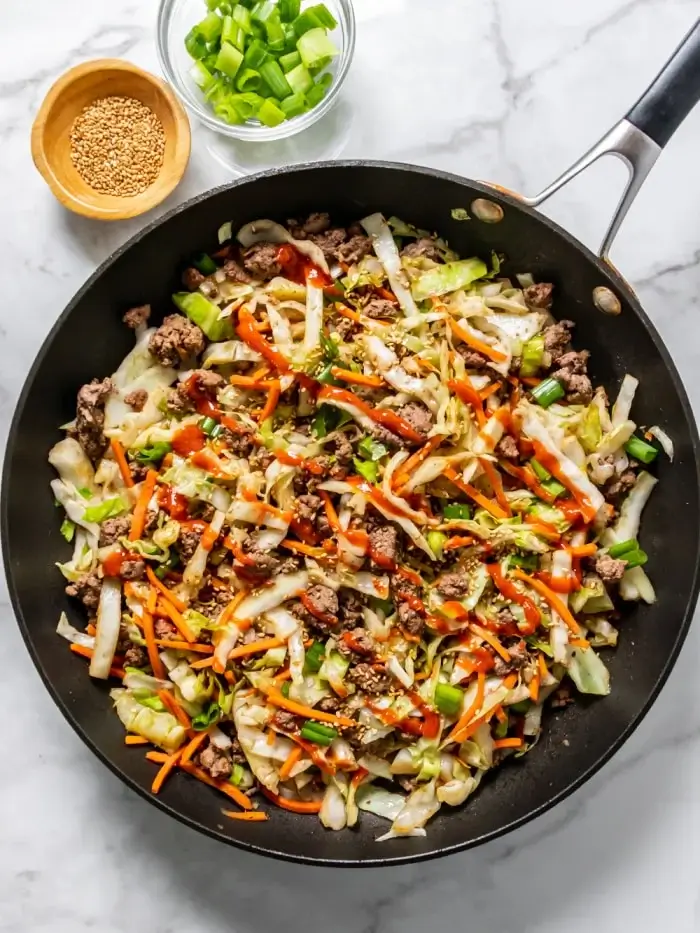 Low-Calorie Beef Cabbage Bowls from Skinny Fitalicious