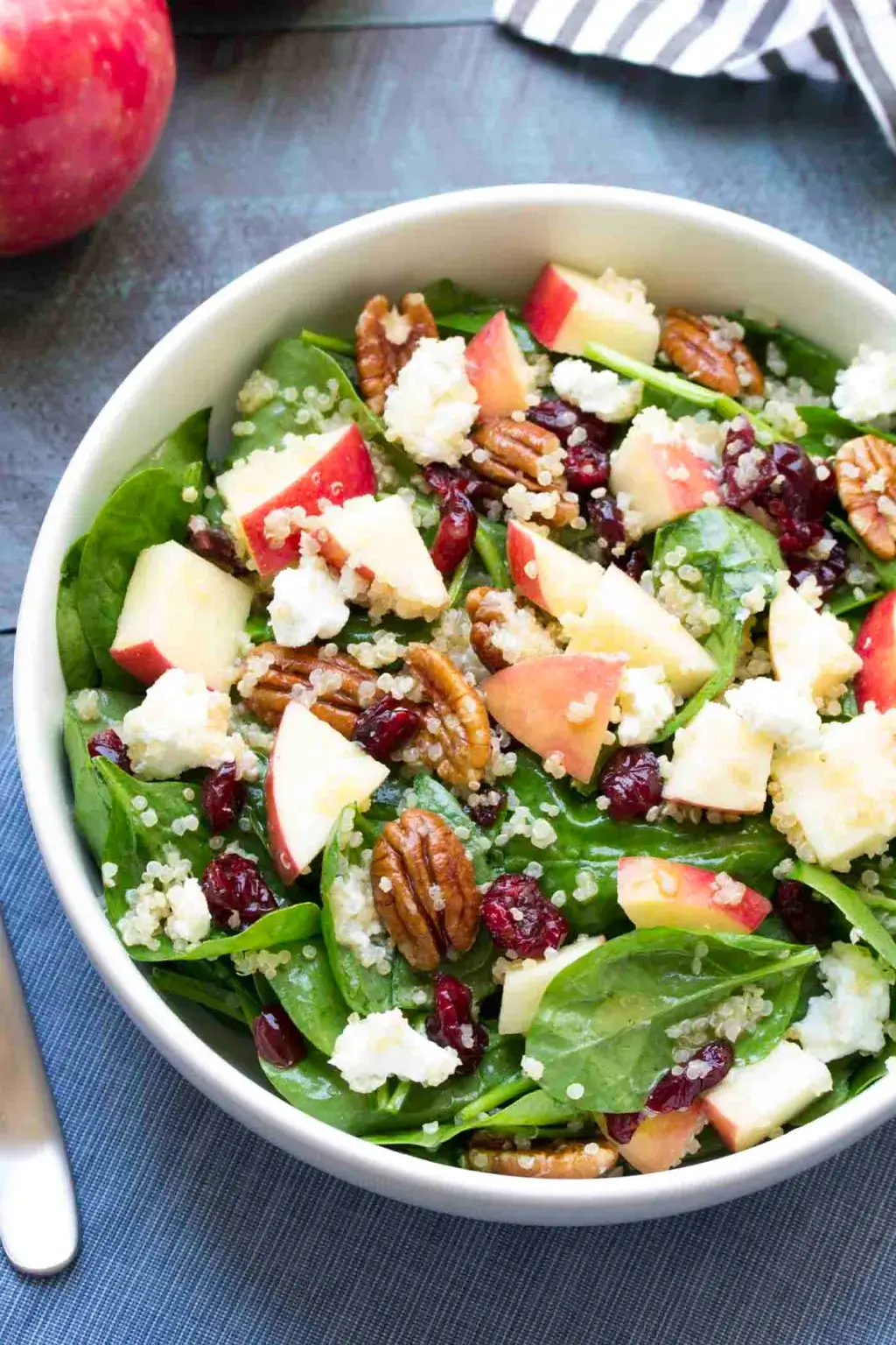 Spinach Salad with Quinoa