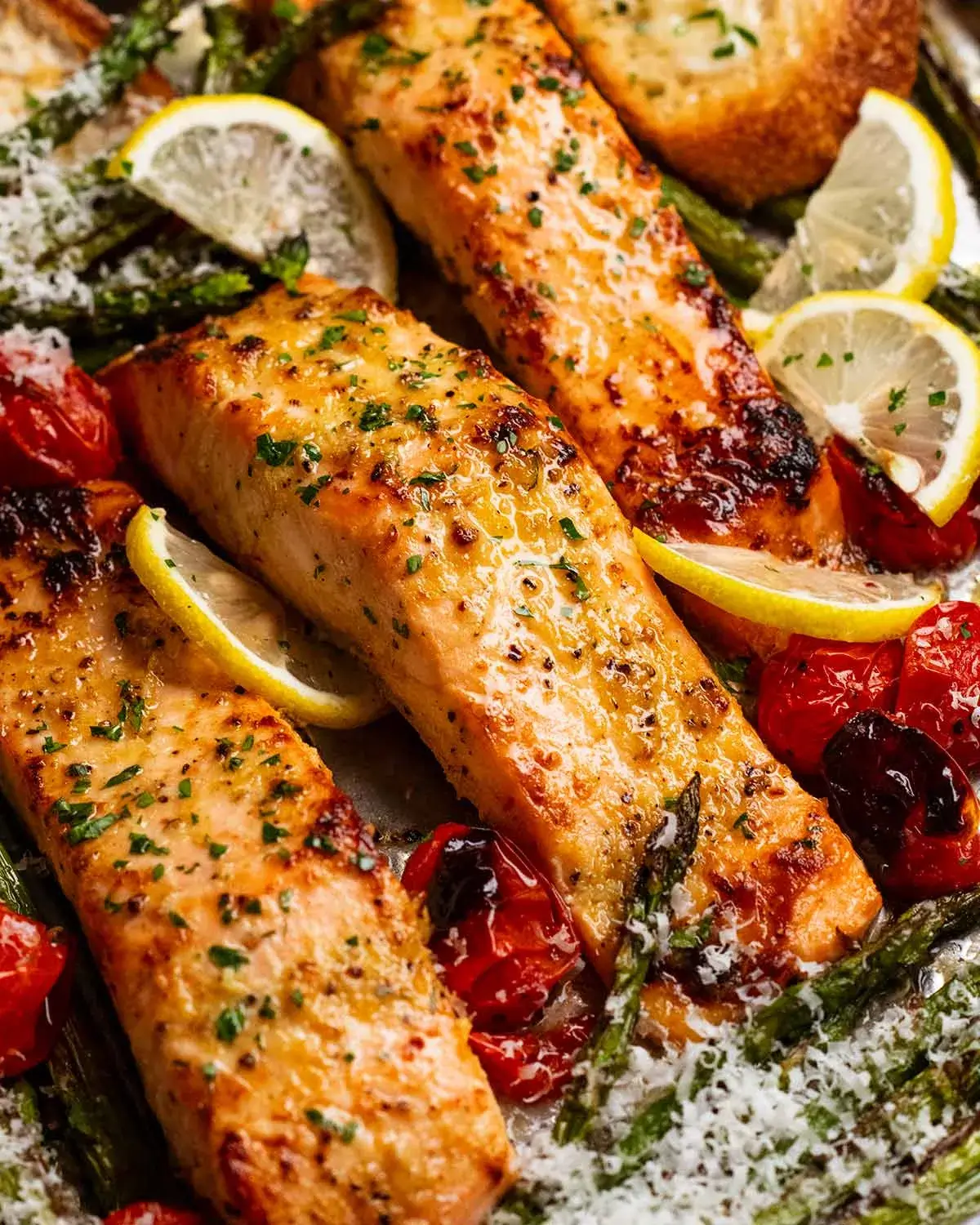 Lemon Garlic Salmon Tray Bake - Easy and Healthy Sheet Pan Dinner