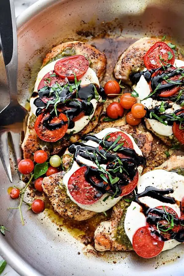 30-Minute Caprese Chicken