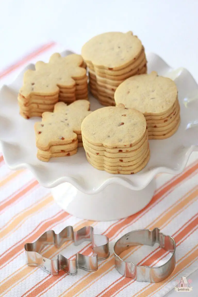 Pumpkin Spice Toffee Cut-Out Cookies