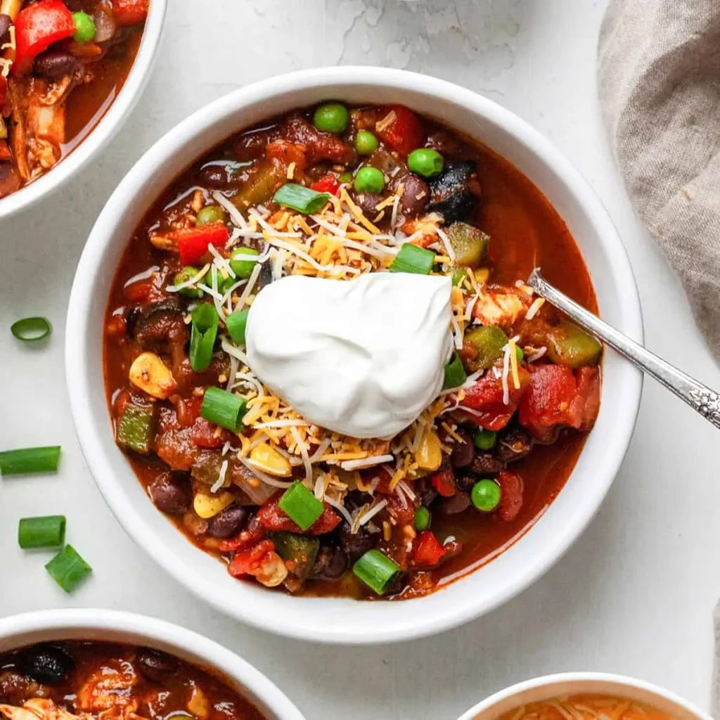 Healthy Crockpot Chicken Chili