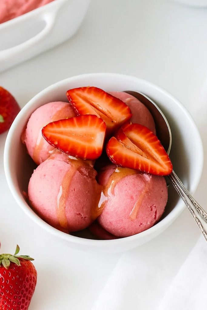 Strawberry Frozen Yogurt