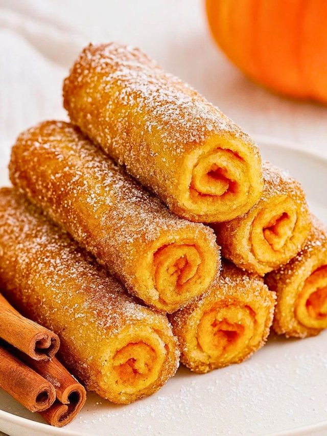 Pumpkin French Toast Roll-Ups